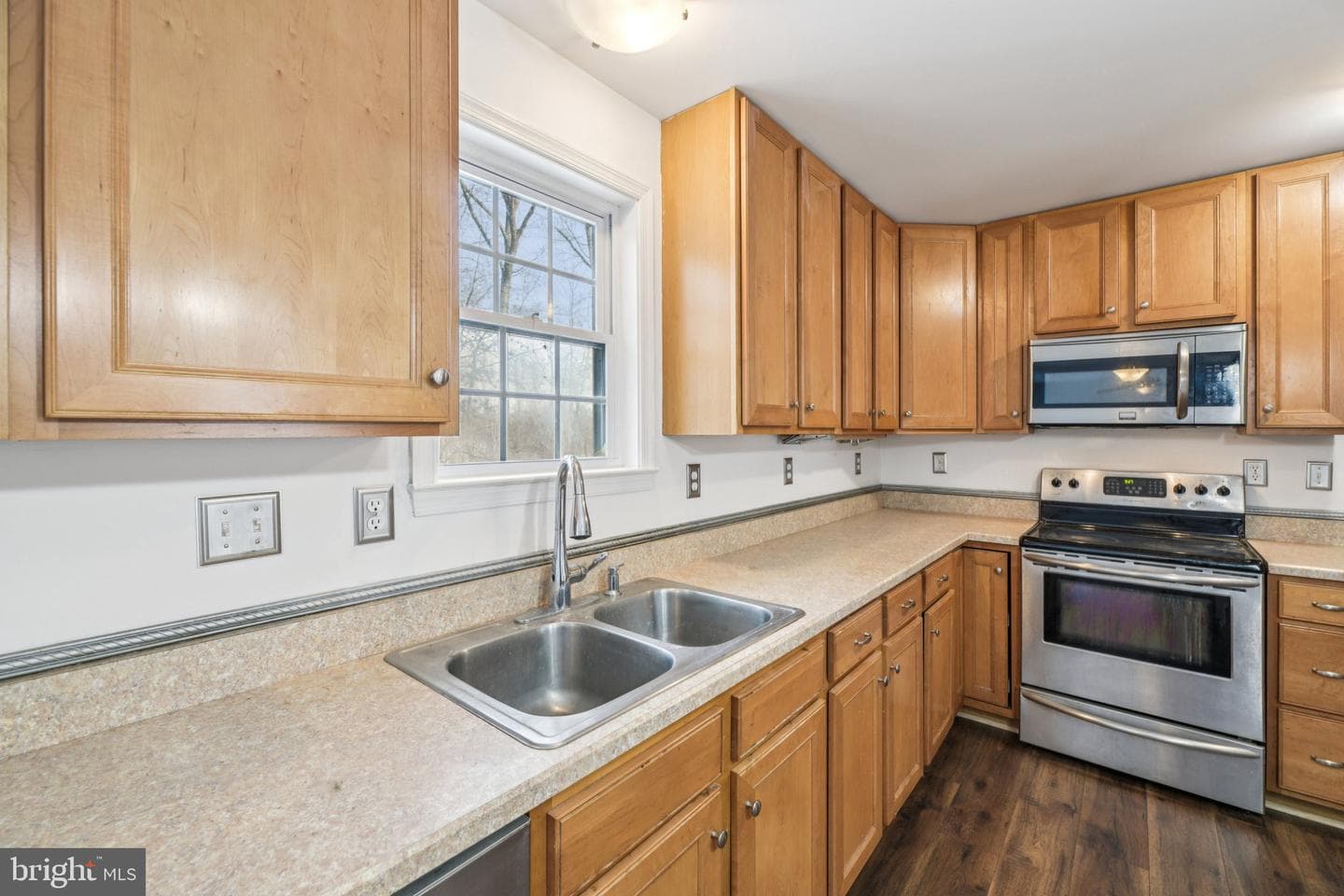 205 Captain Brendt Drive photo 9
