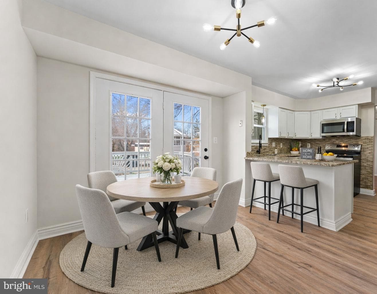 805 Darien Place photo 2