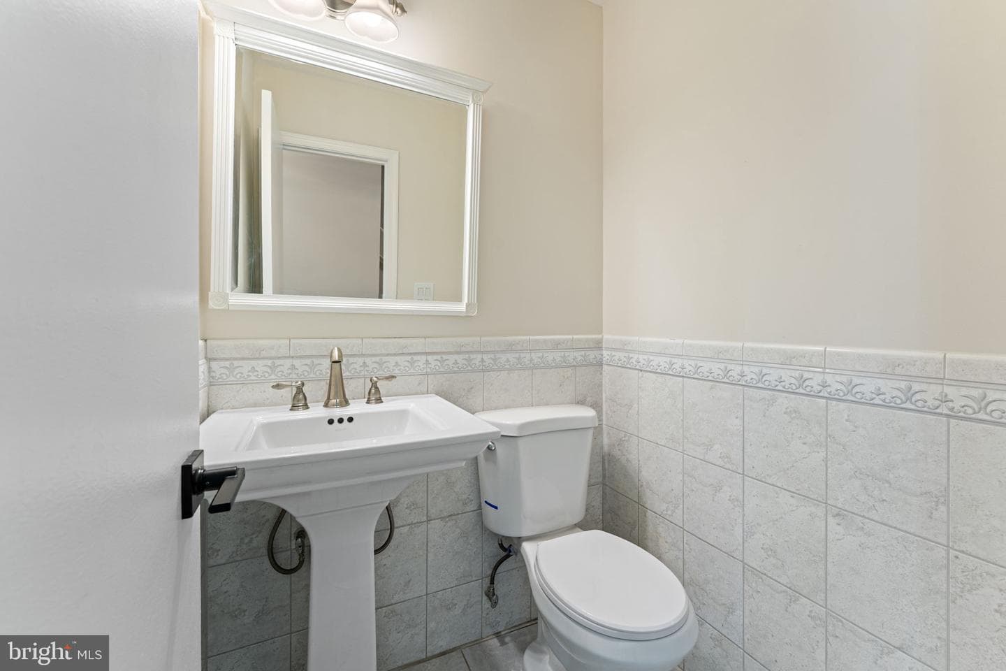 805 Darien Place photo 7