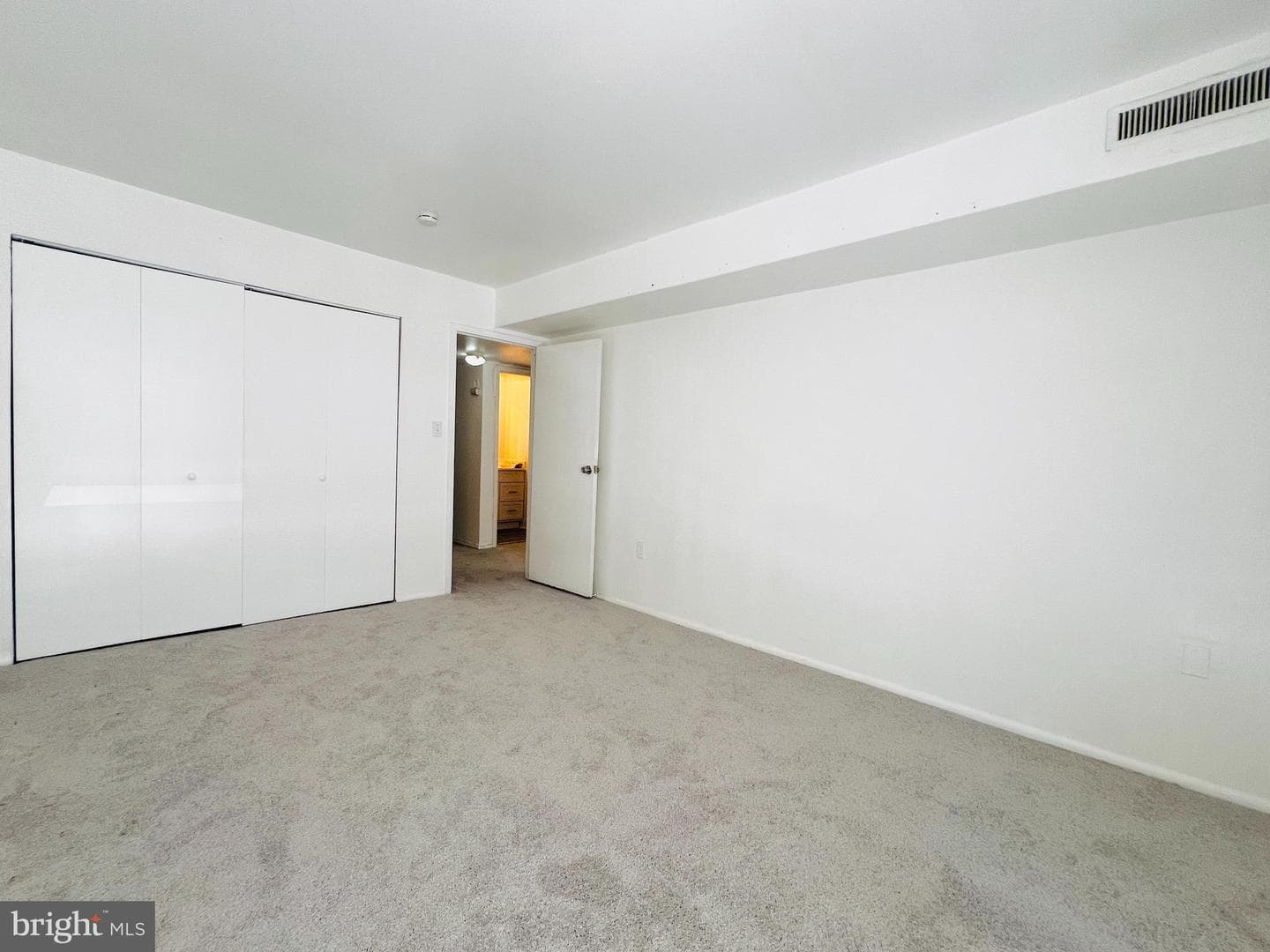 8665 Greenbelt Road #202 photo 4
