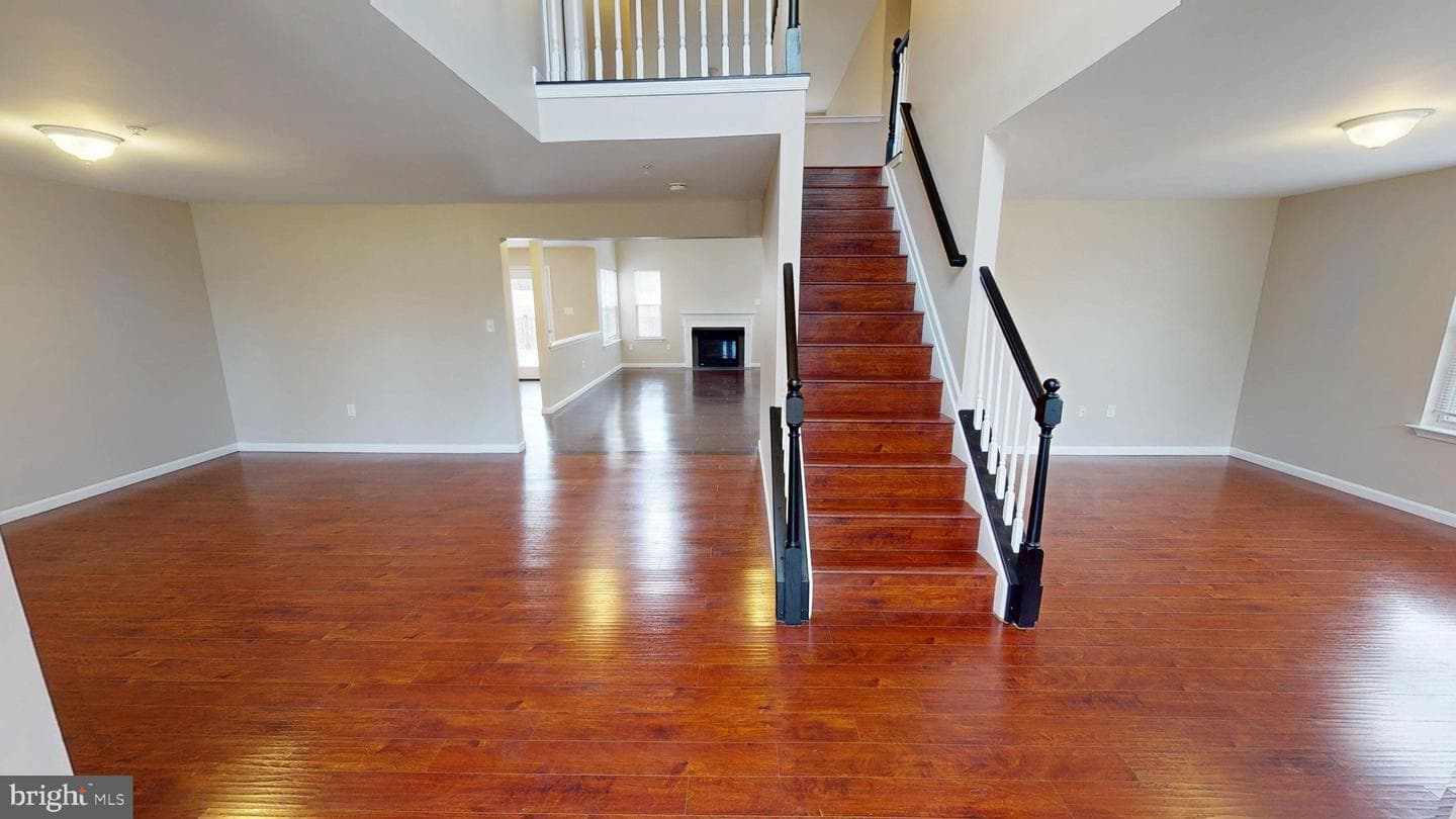 725 Gleneagles Drive photo 14