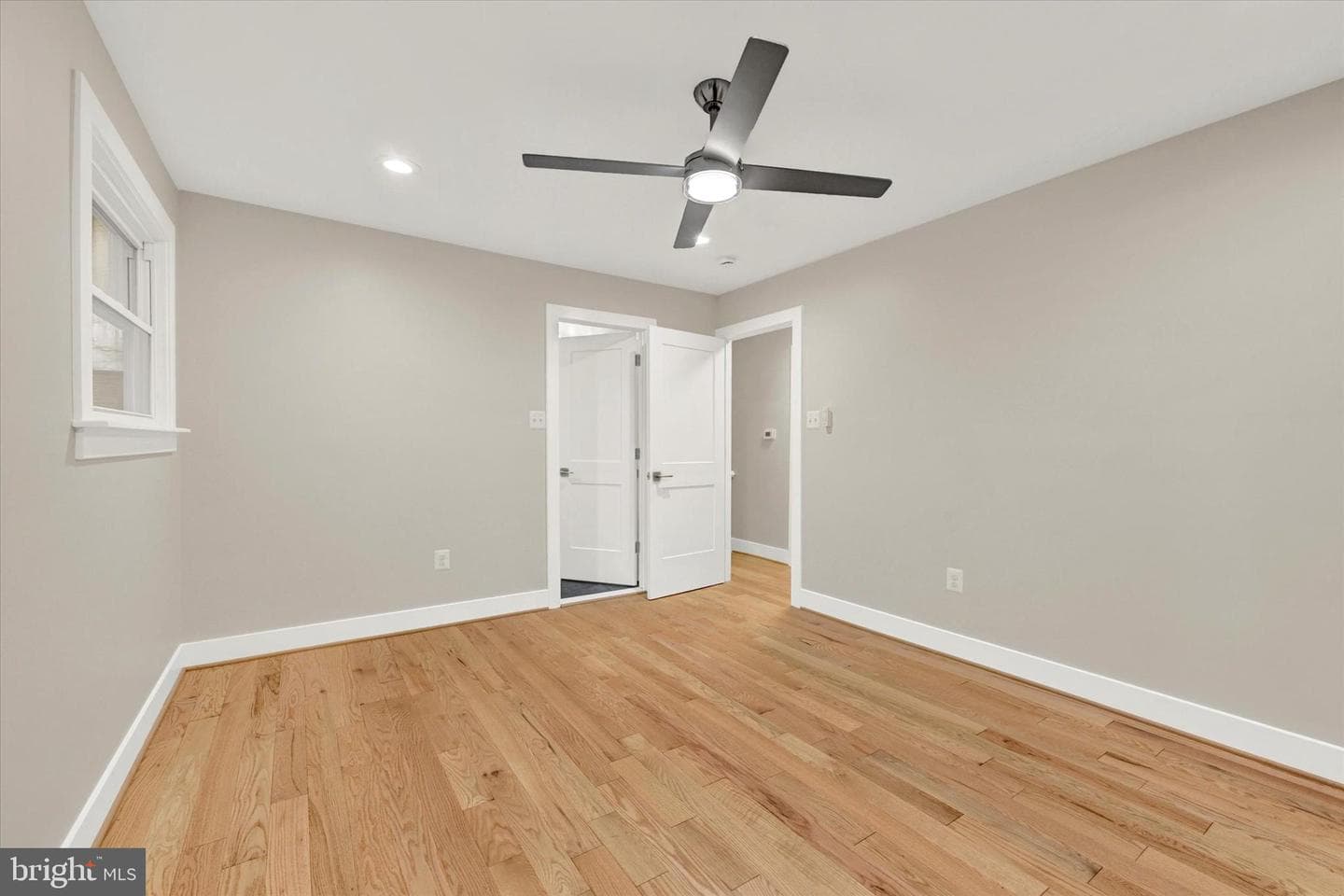 9603 Beachwood Avenue photo 15