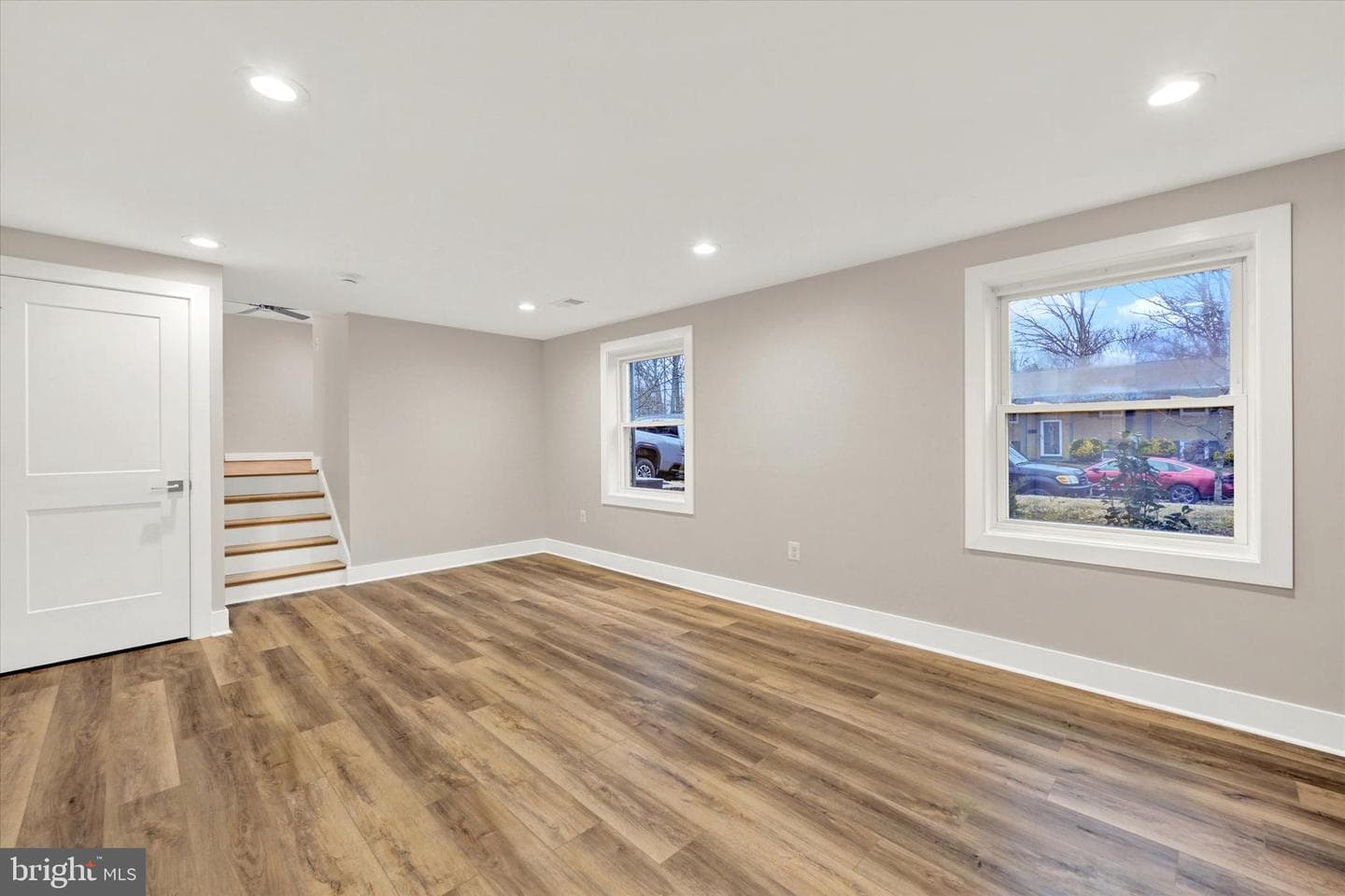 9603 Beachwood Avenue photo 22