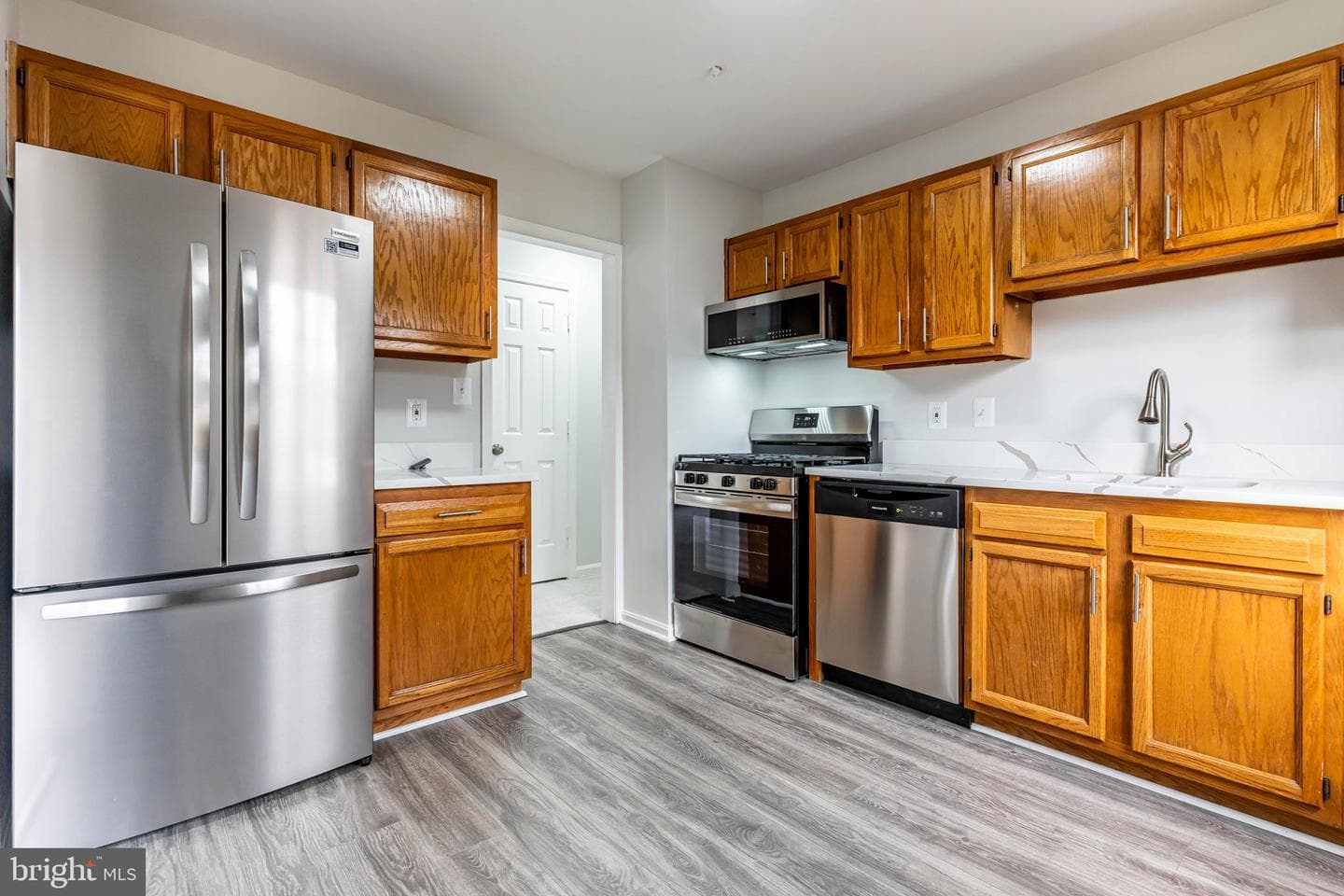 17303 Newton Court photo 22