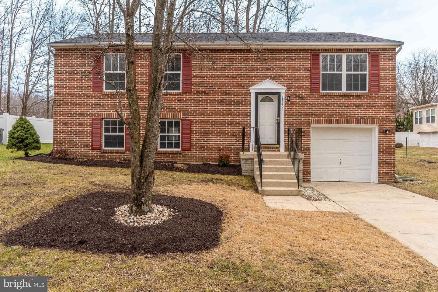 17303 Newton Court photo 3