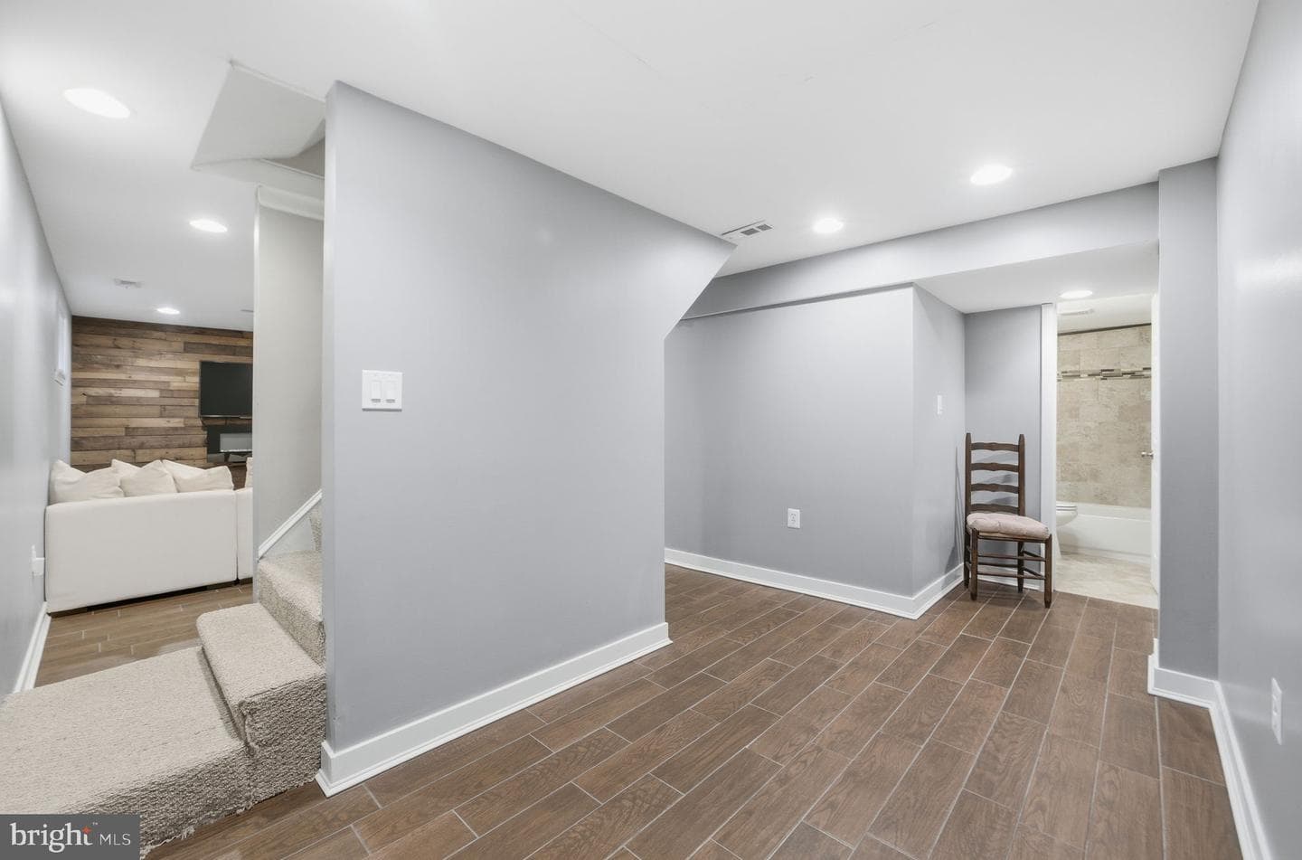 5612 Delaware Drive photo 29