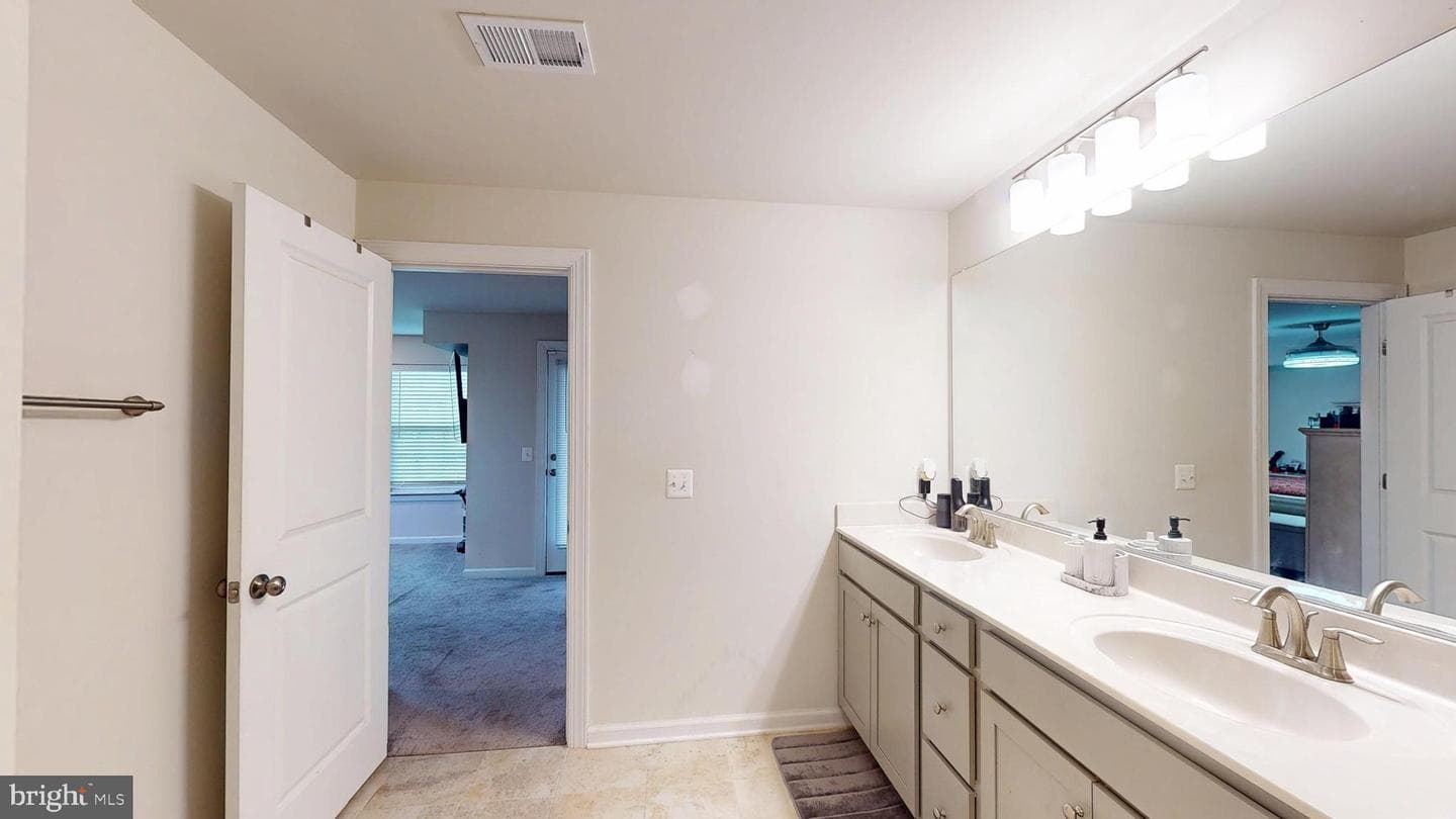 5554 Lanteen Street #1105 photo 33