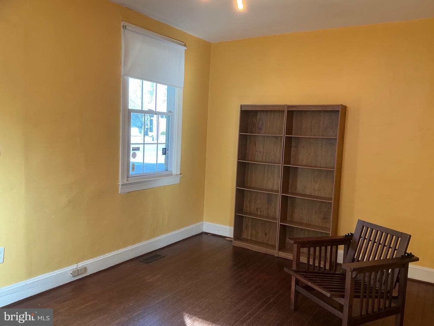 910 Montgomery Street #a photo 4