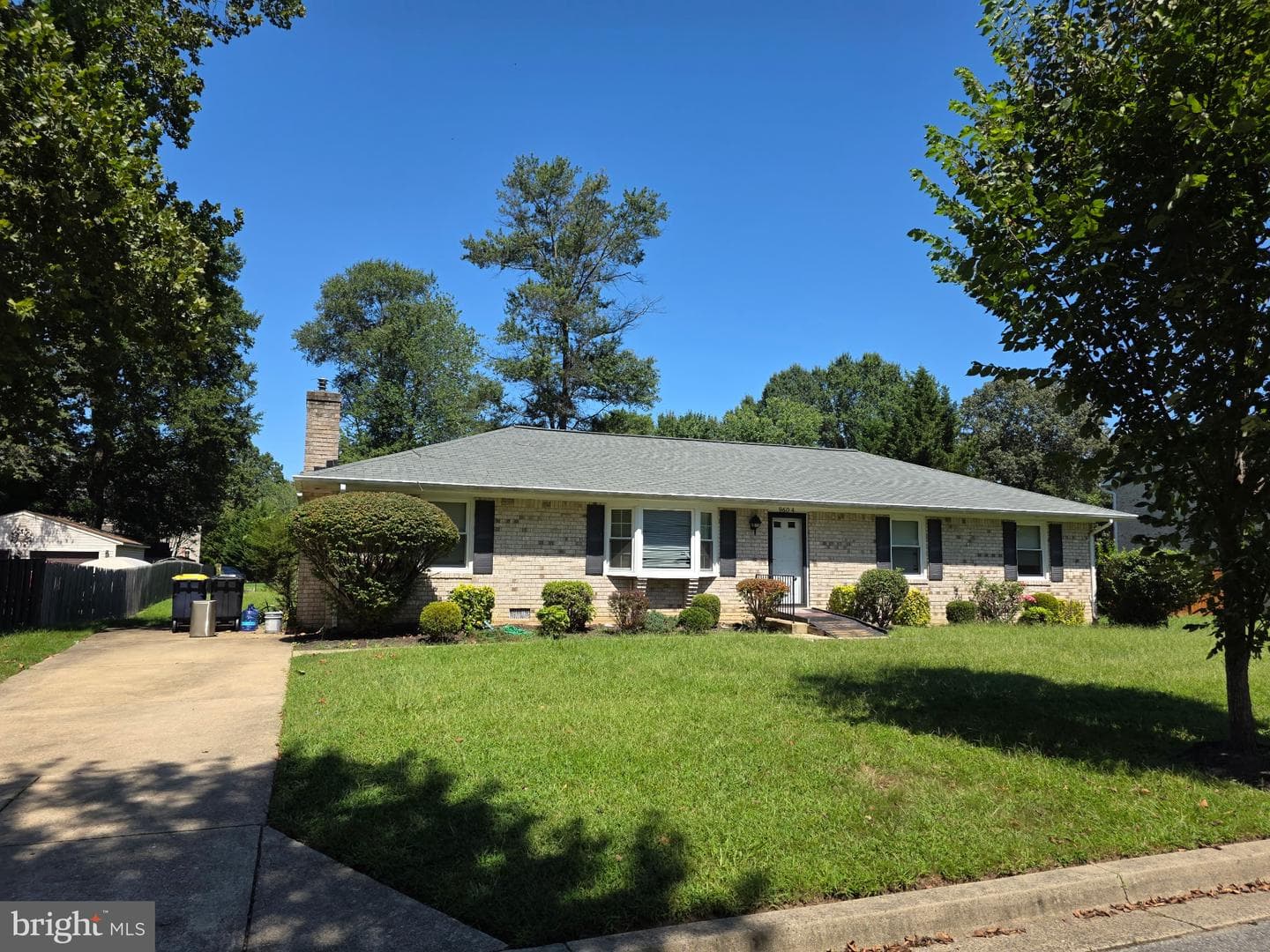 9604 Middleridge Court photo 2