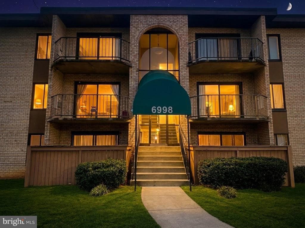 6998 Hanover Parkway #302 photo 16