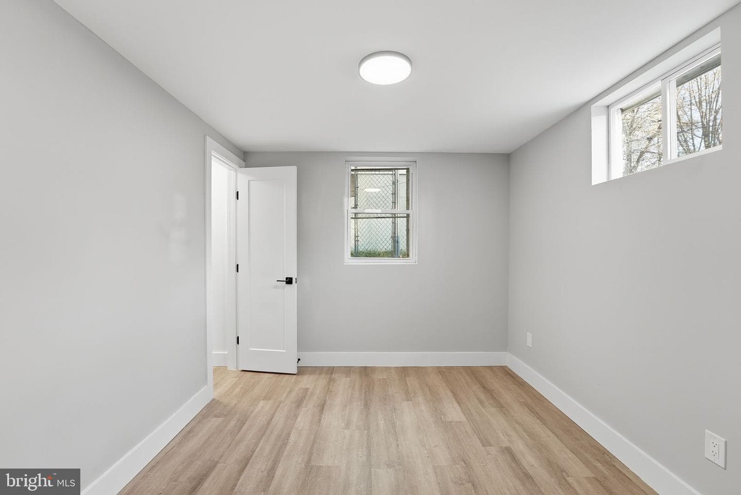 5716 Somerset Road photo 21