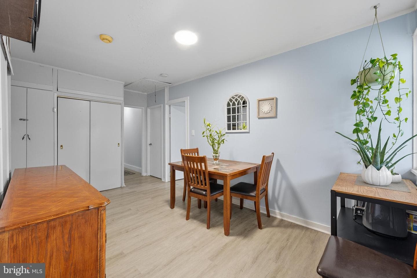 7626 Greenleaf photo 7