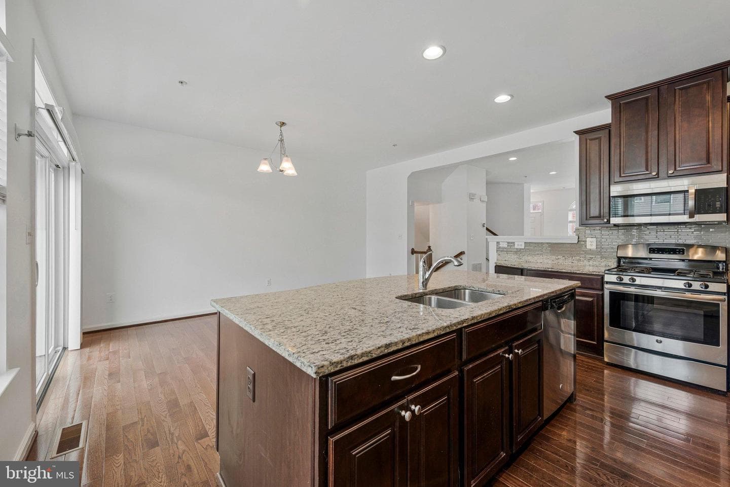 606 Chance Place photo 14