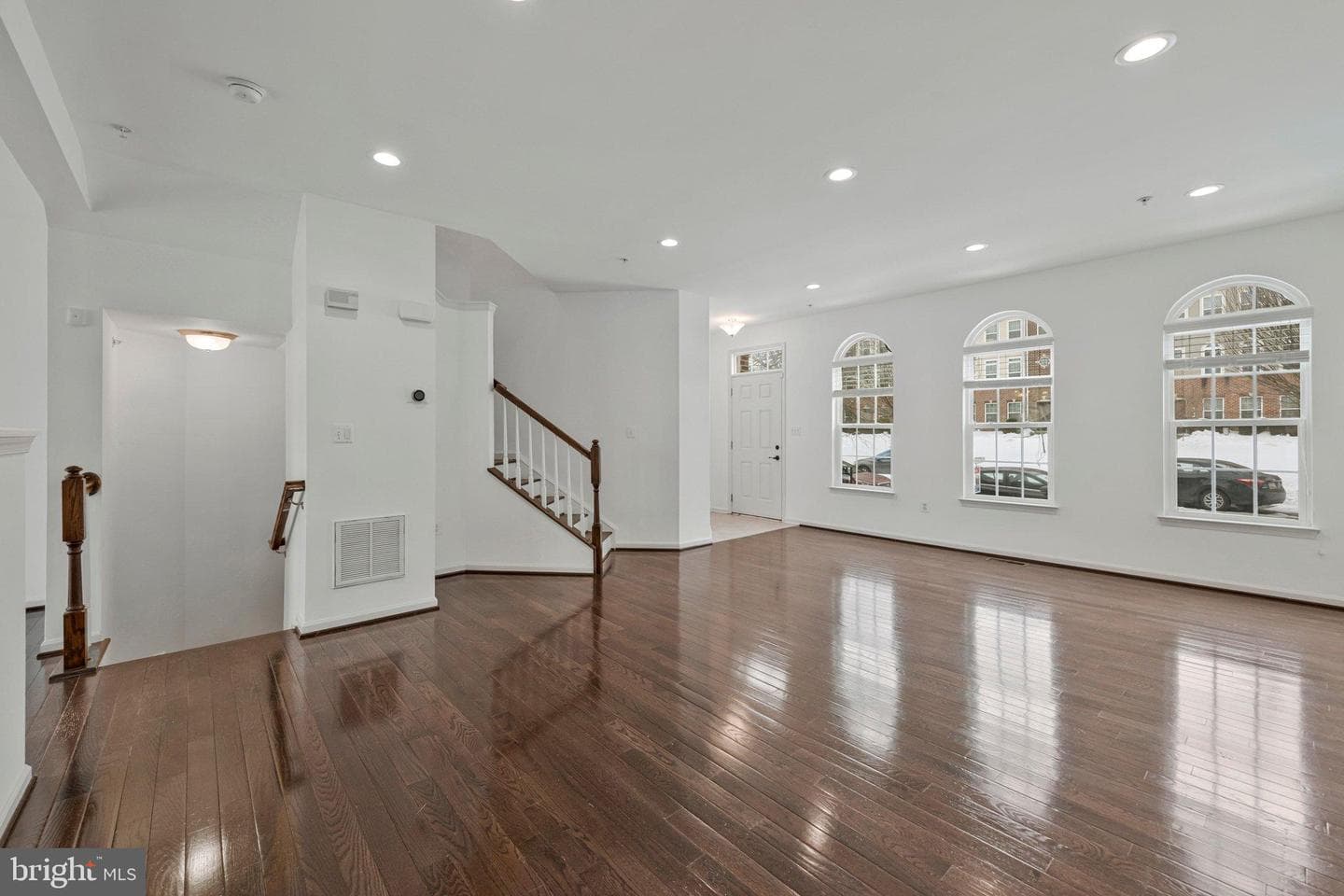 606 Chance Place photo 7