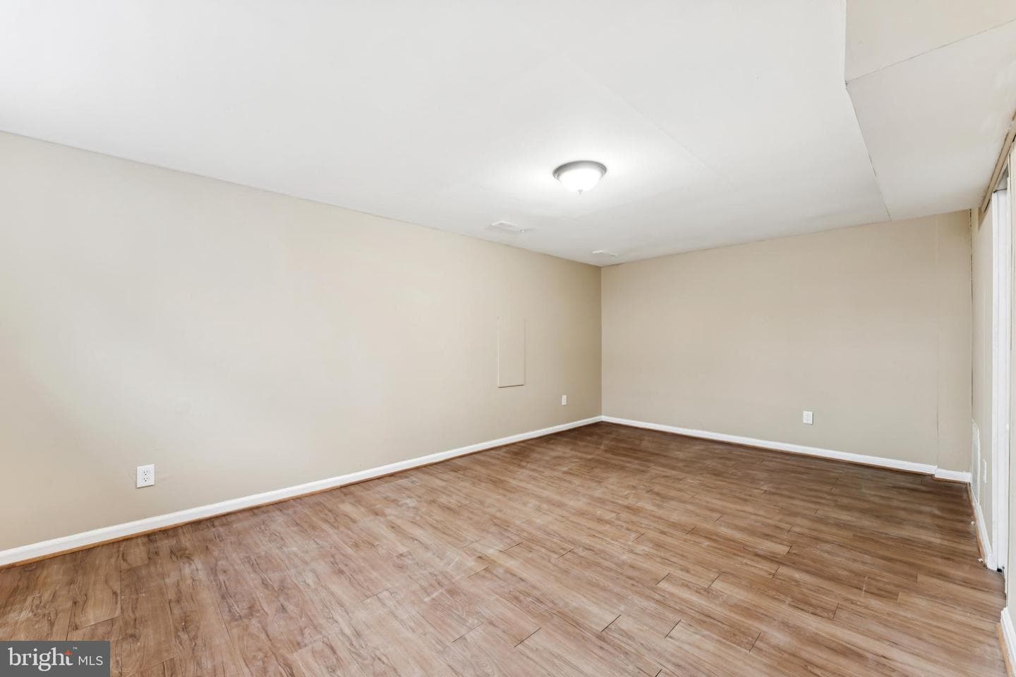 1022 Carrington Avenue photo 17