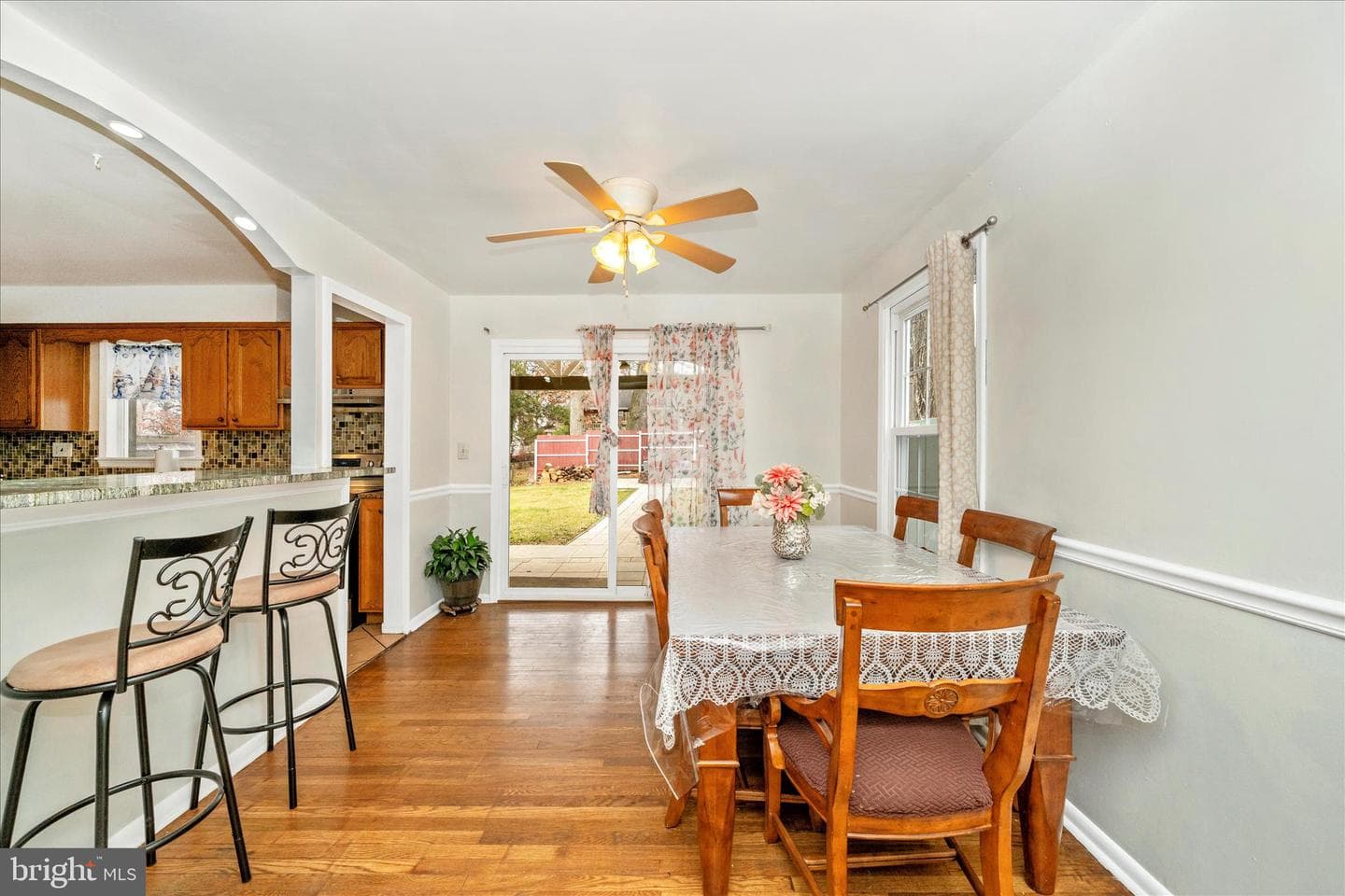 5821 Mentana Street photo 10