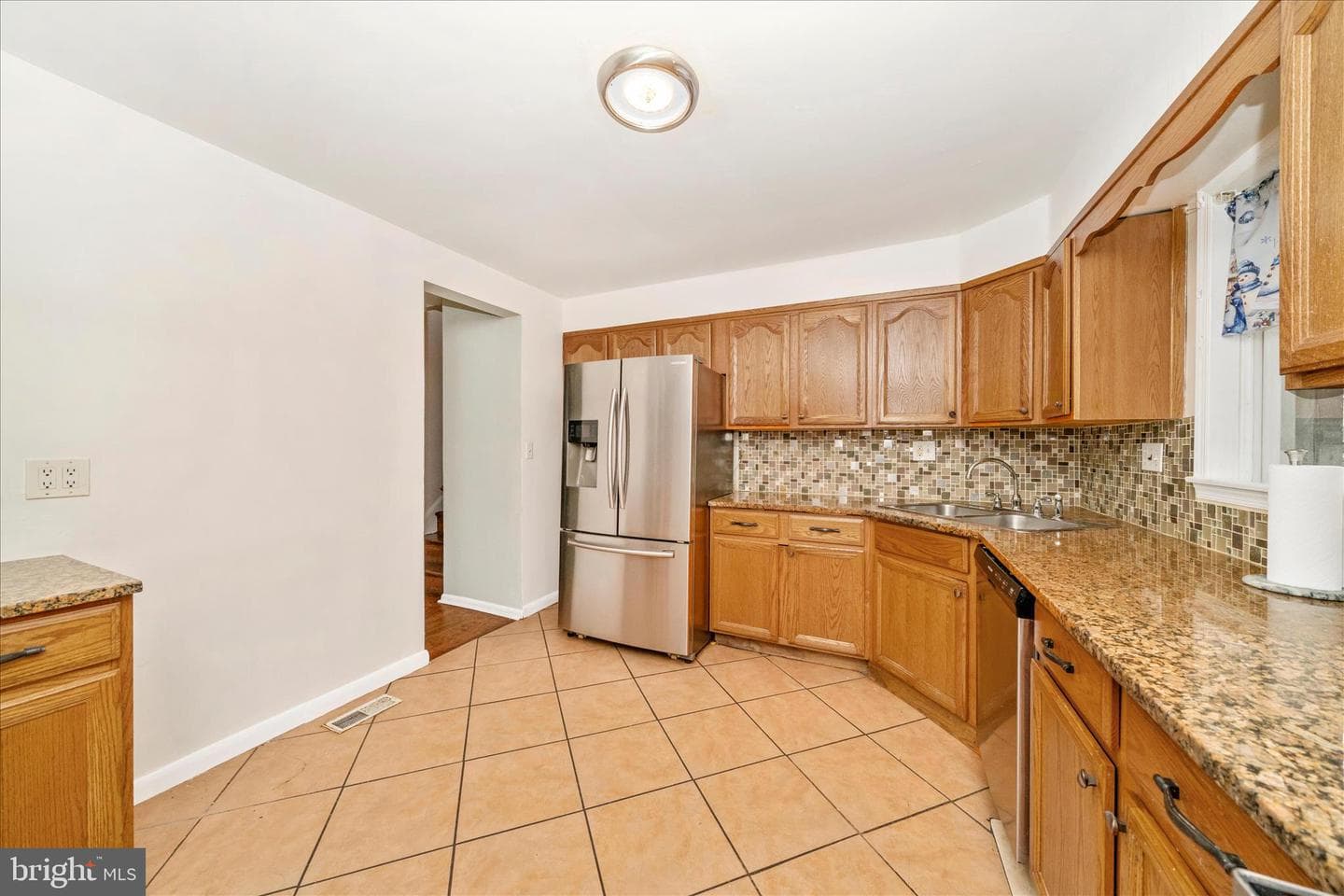 5821 Mentana Street photo 12
