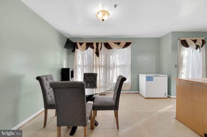 9303 Ispahan Loop photo 11
