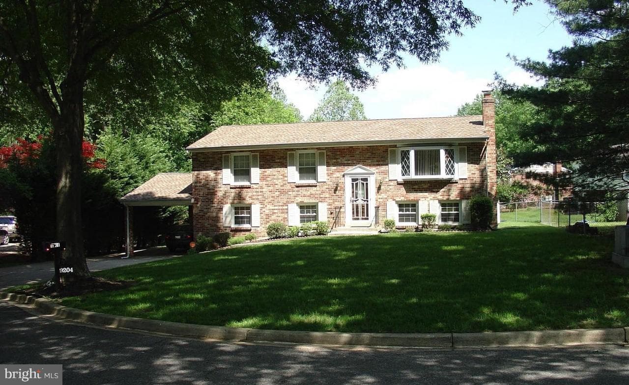9204 Lorelei Court photo 1