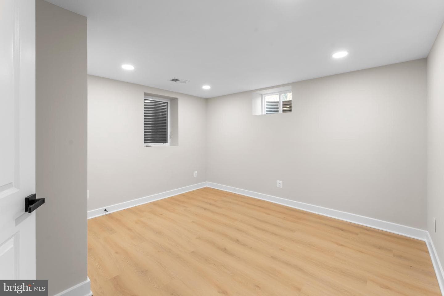 6406 Elmhurst Street photo 36