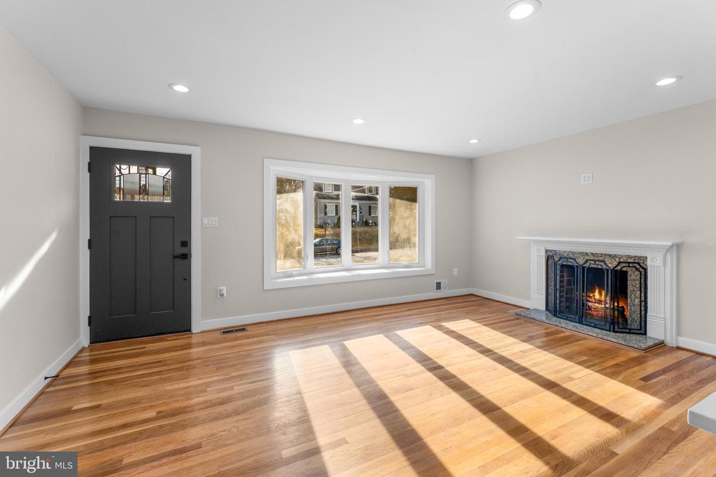 6406 Elmhurst Street photo 4