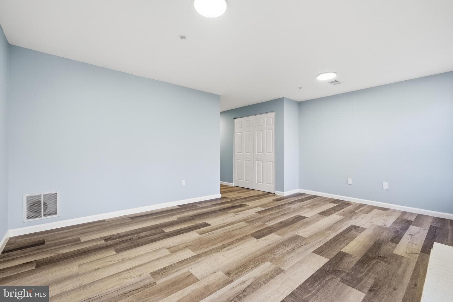 933 Westlake Drive photo 35