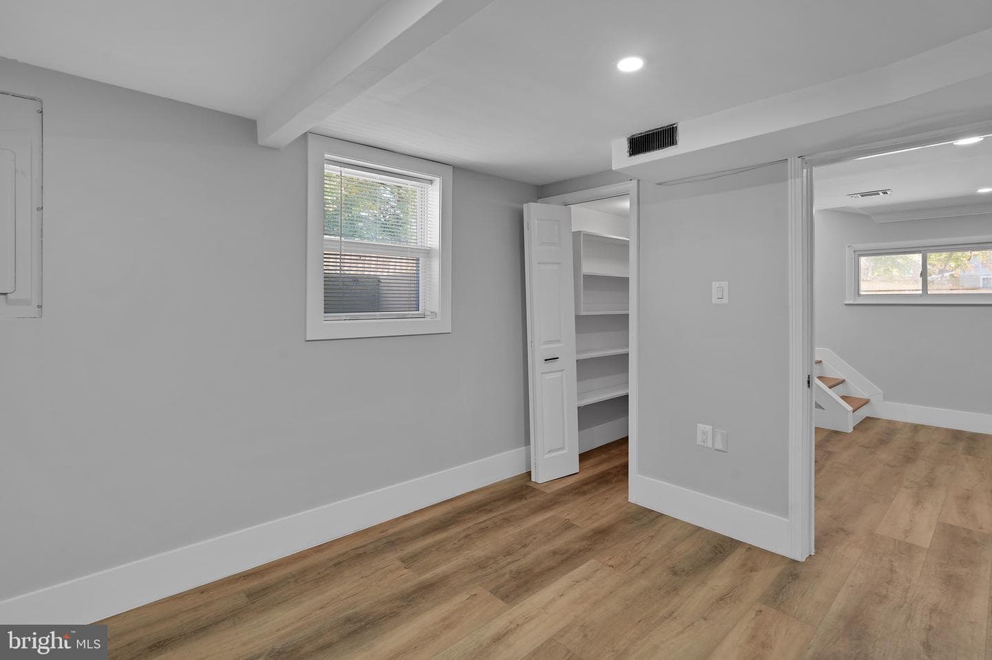 9305 4th Street photo 33