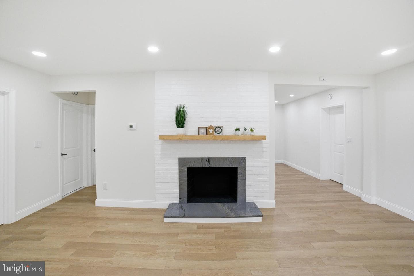 12806 Monroe Avenue photo 3