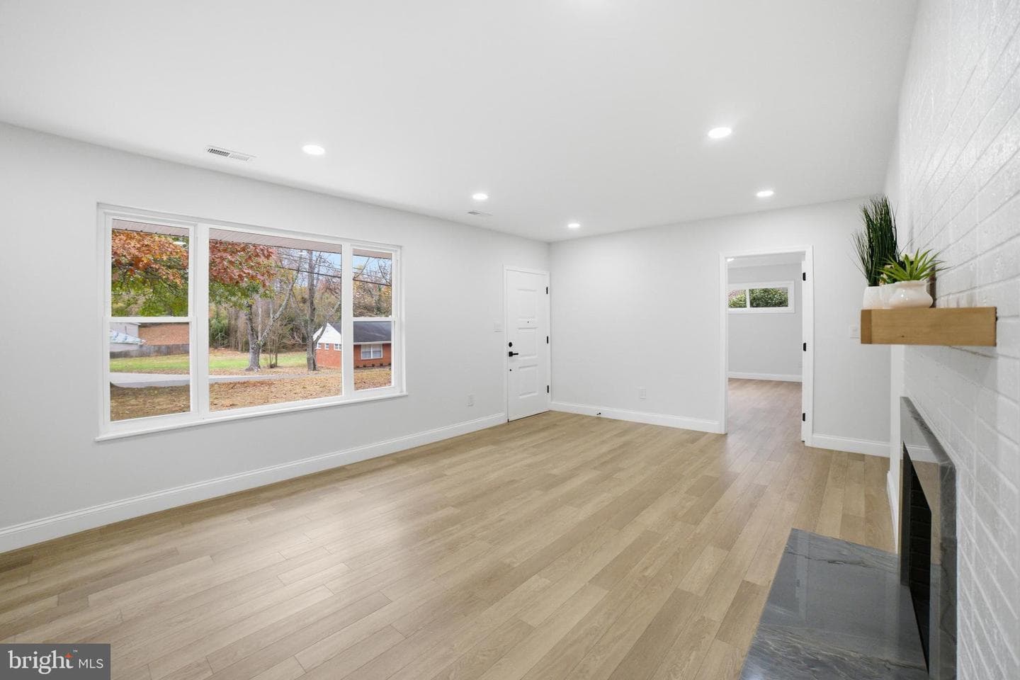 12806 Monroe Avenue photo 5
