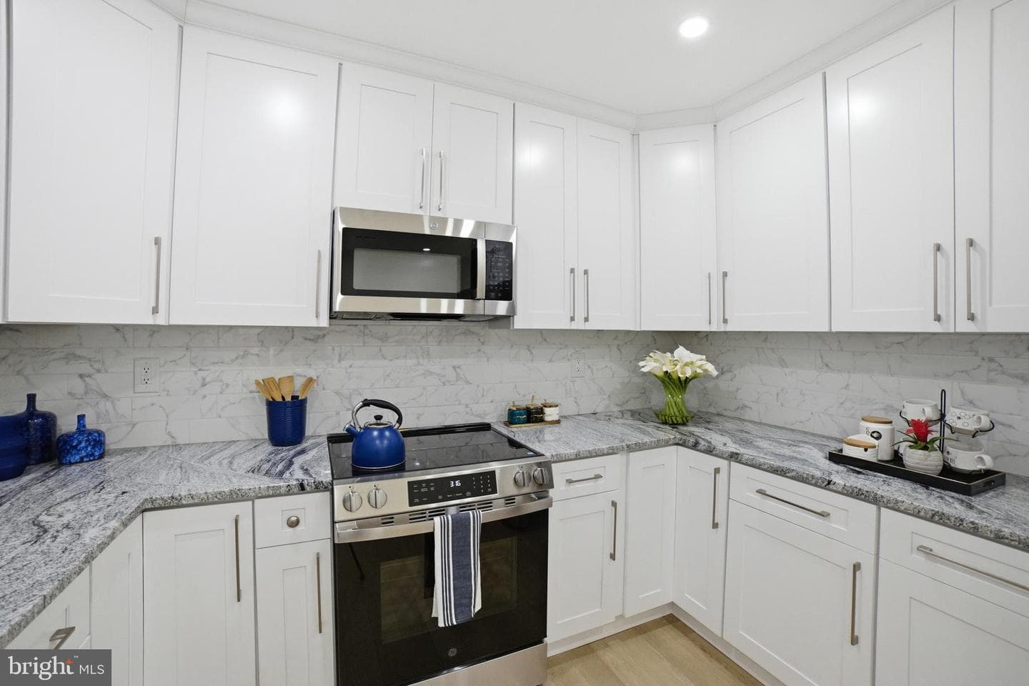 12806 Monroe Avenue photo 7