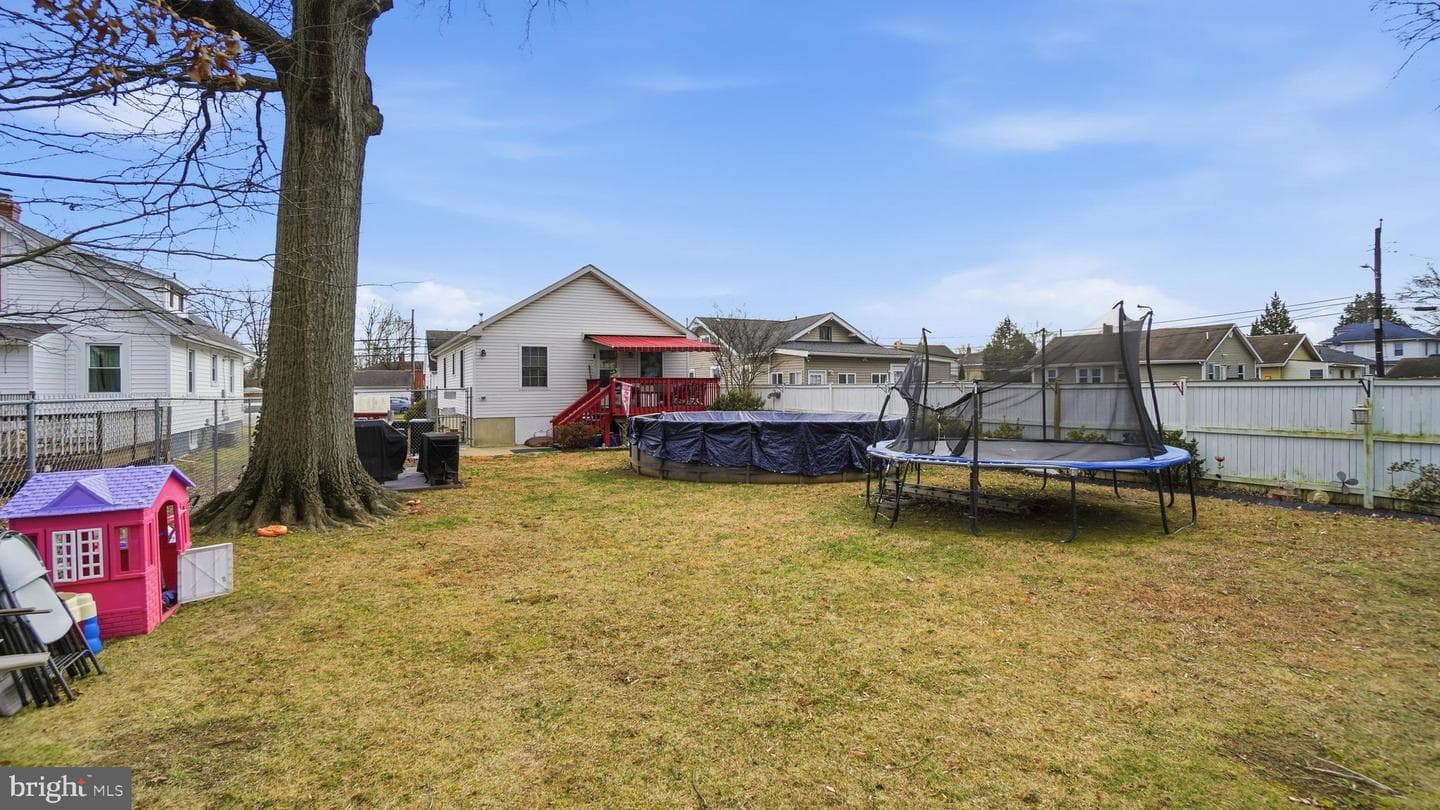 509 4th Street photo 24