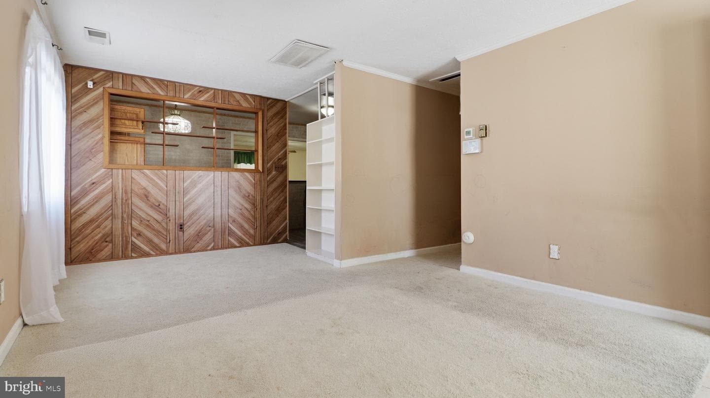 6914 Elkins Avenue photo 3