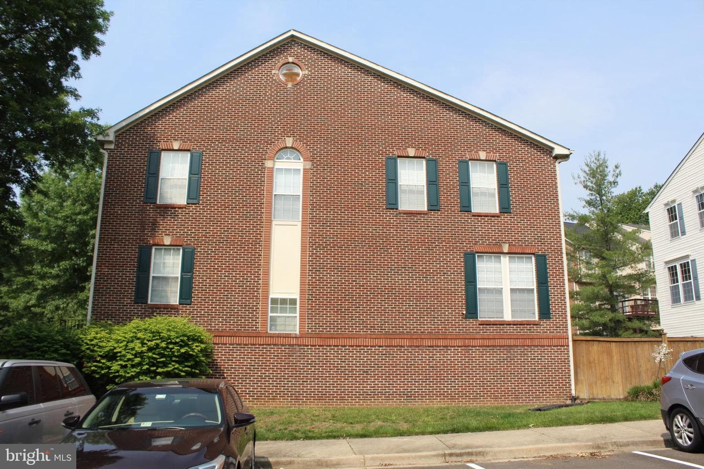 9908 Greenspire Way photo 4