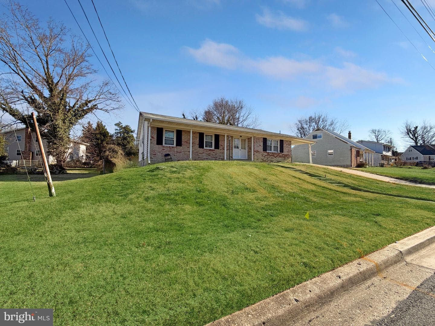 7502 Grange Hall Drive photo 2
