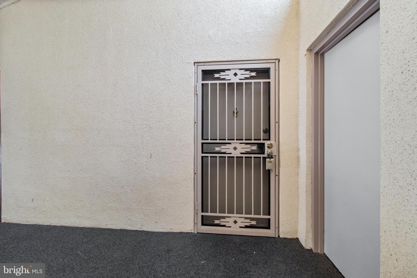 10133 Prince Place #402-12c photo 5