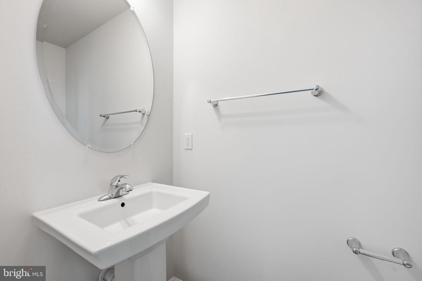 1024 Flester Lane photo 11