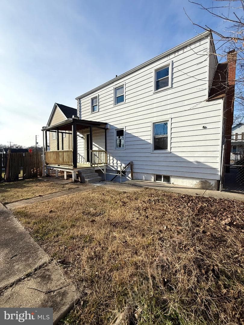 5819 Crown Street photo 21