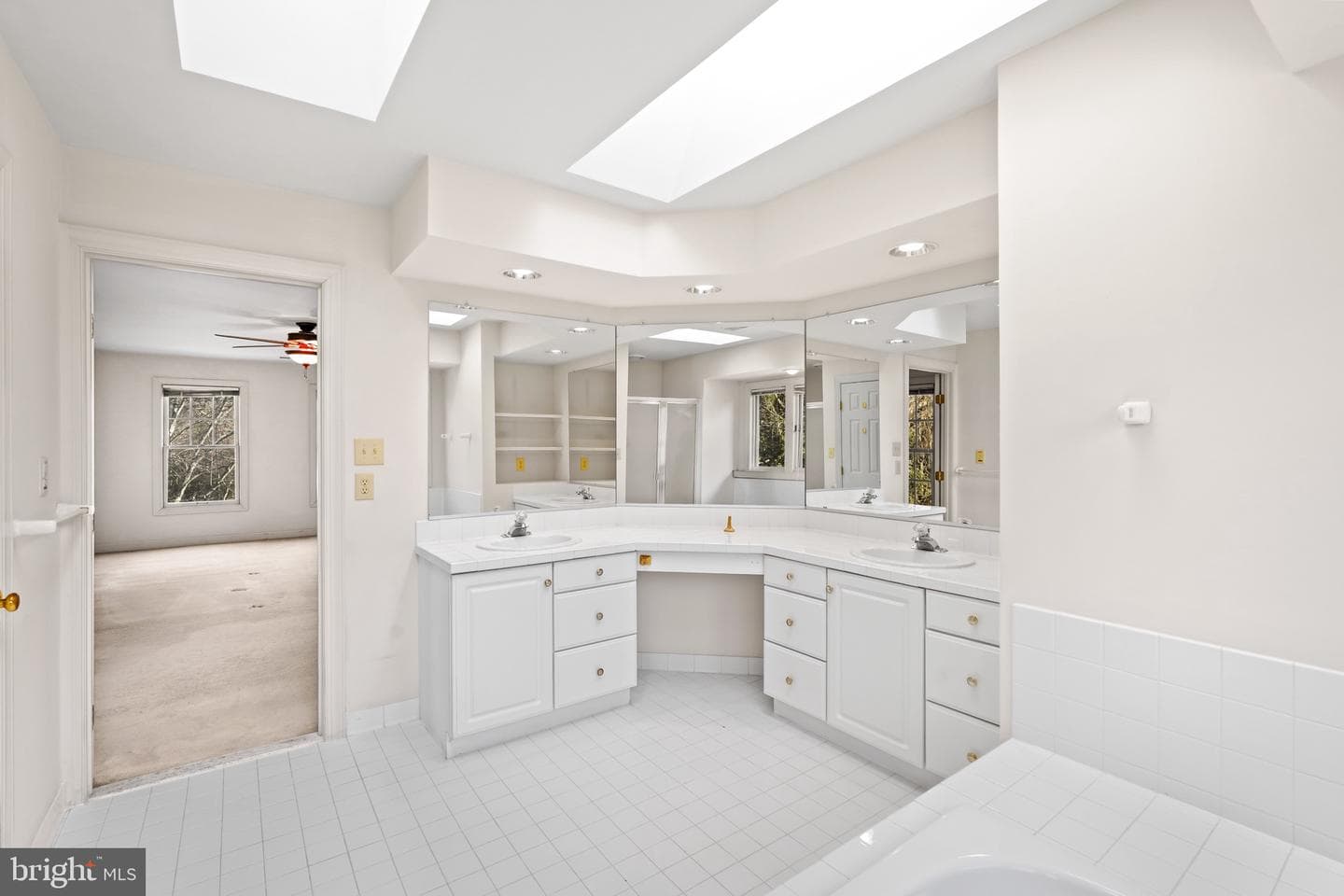 10508 Forestgate Place photo 33