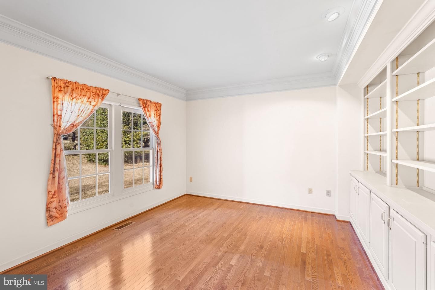 10508 Forestgate Place photo 8