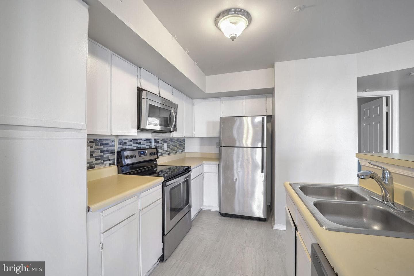 14000 Lord Marlborough Place #18-1 photo 11