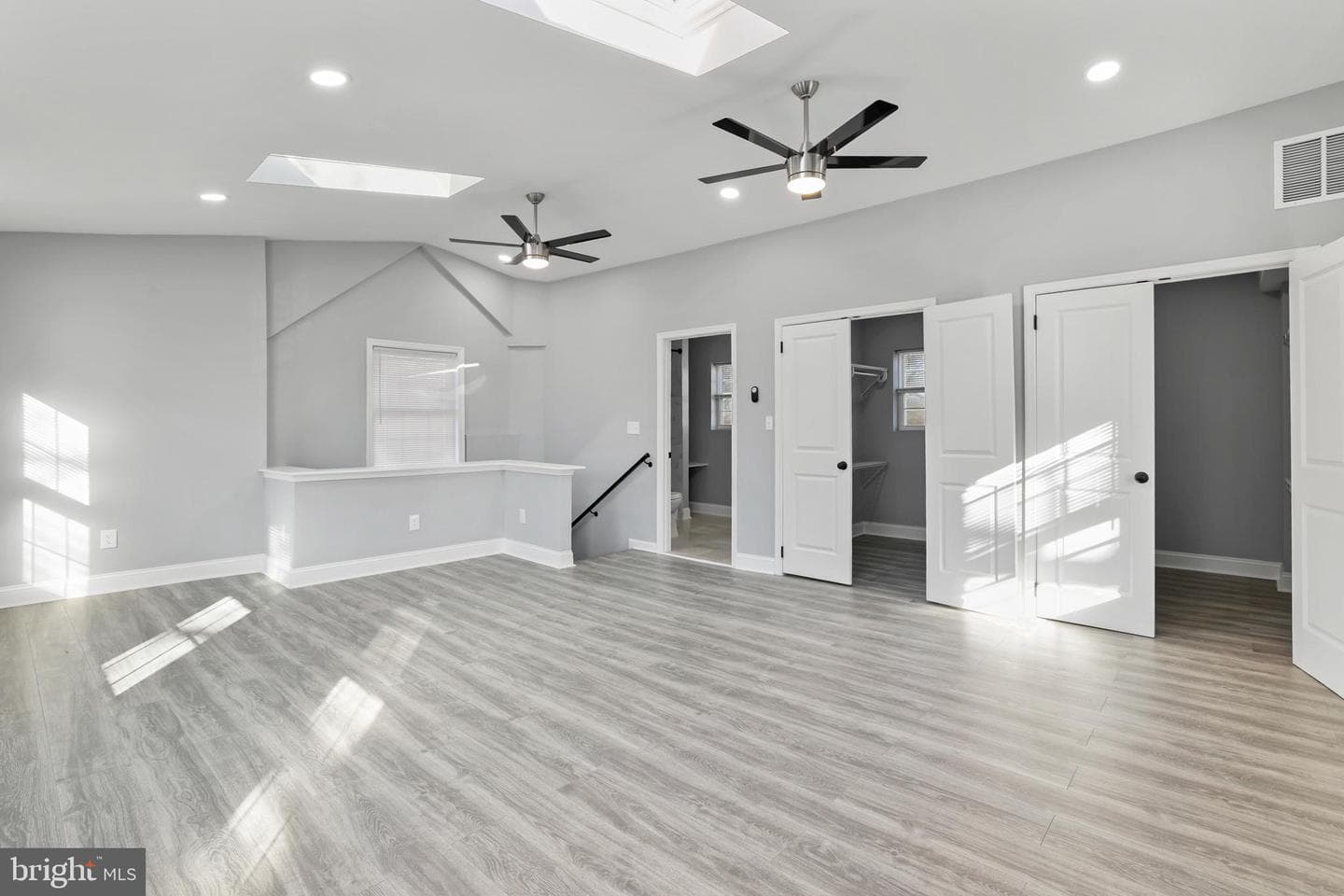 6105 43rd Avenue photo 11