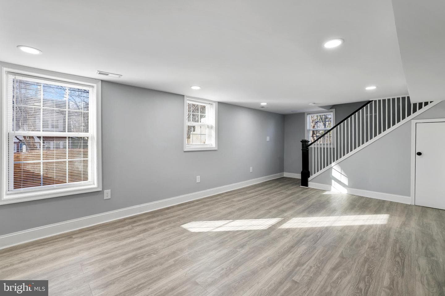 6105 43rd Avenue photo 19
