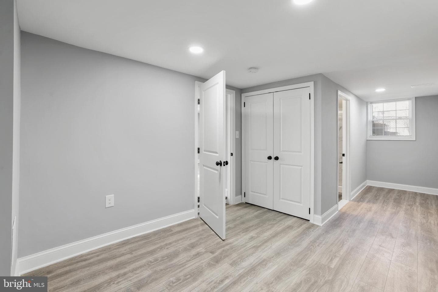 6105 43rd Avenue photo 22