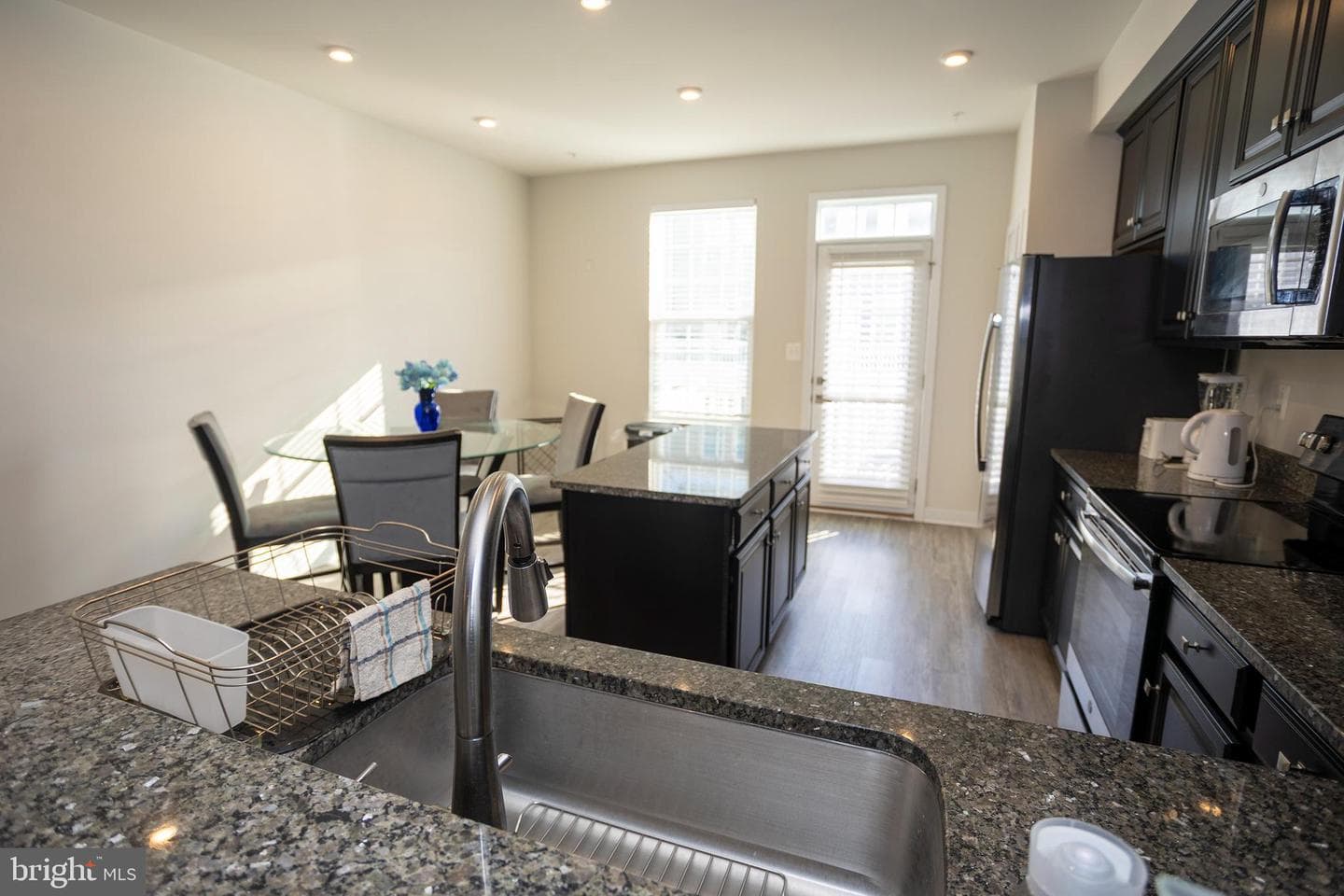 9926 New Pointe Drive photo 15