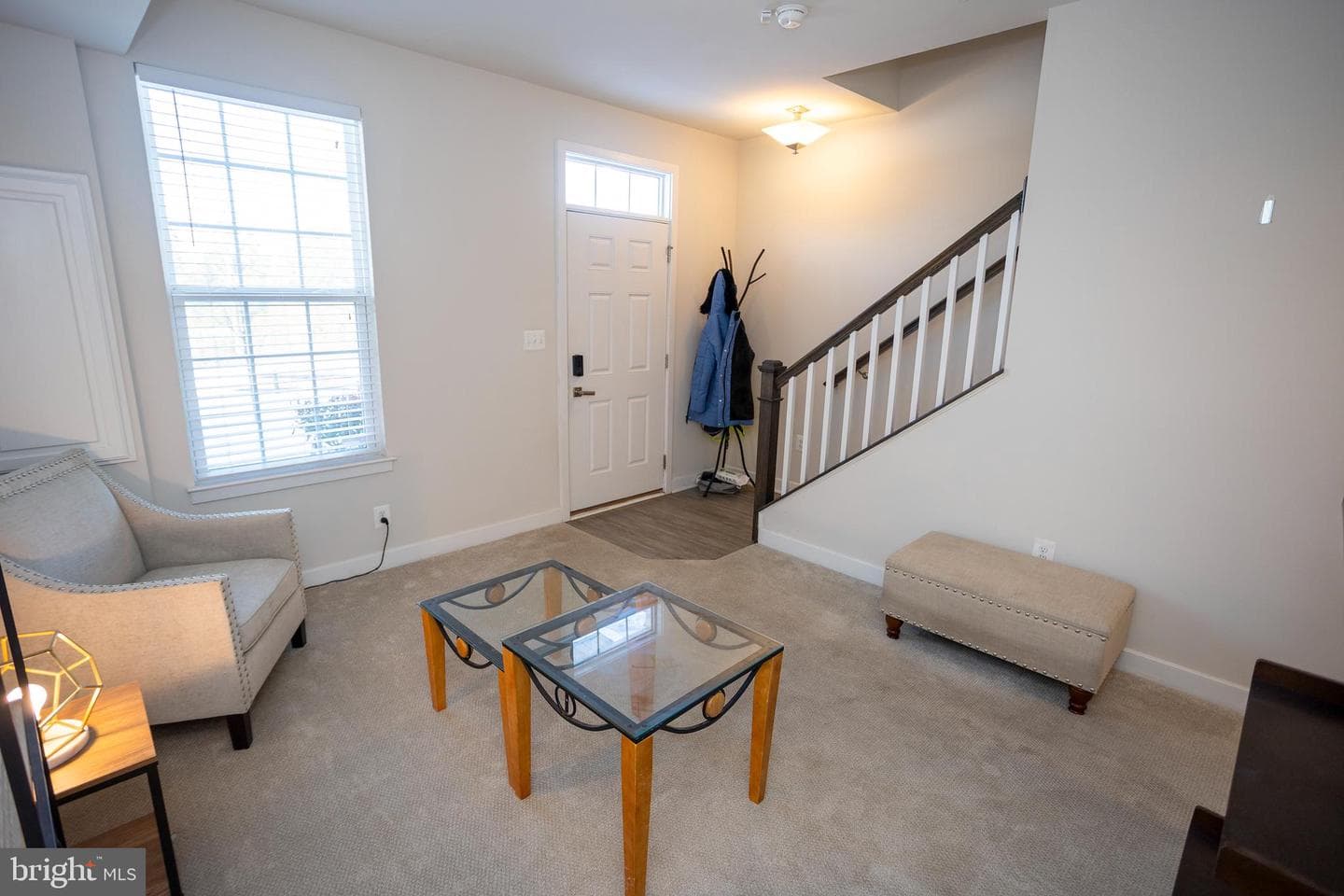 9926 New Pointe Drive photo 3