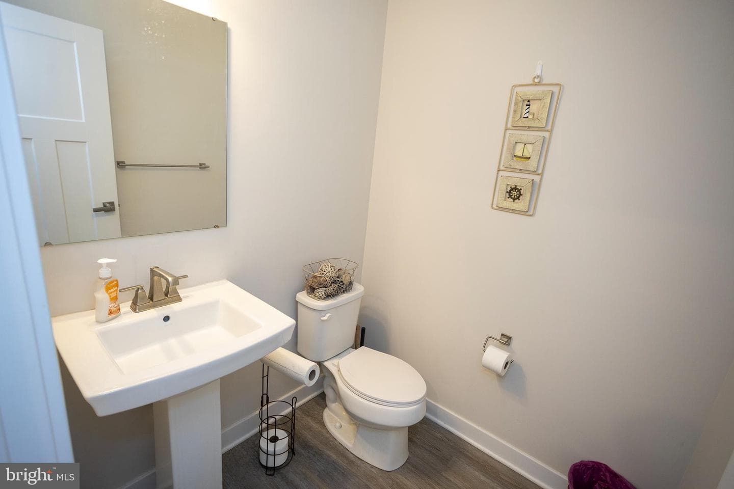 9926 New Pointe Drive photo 6