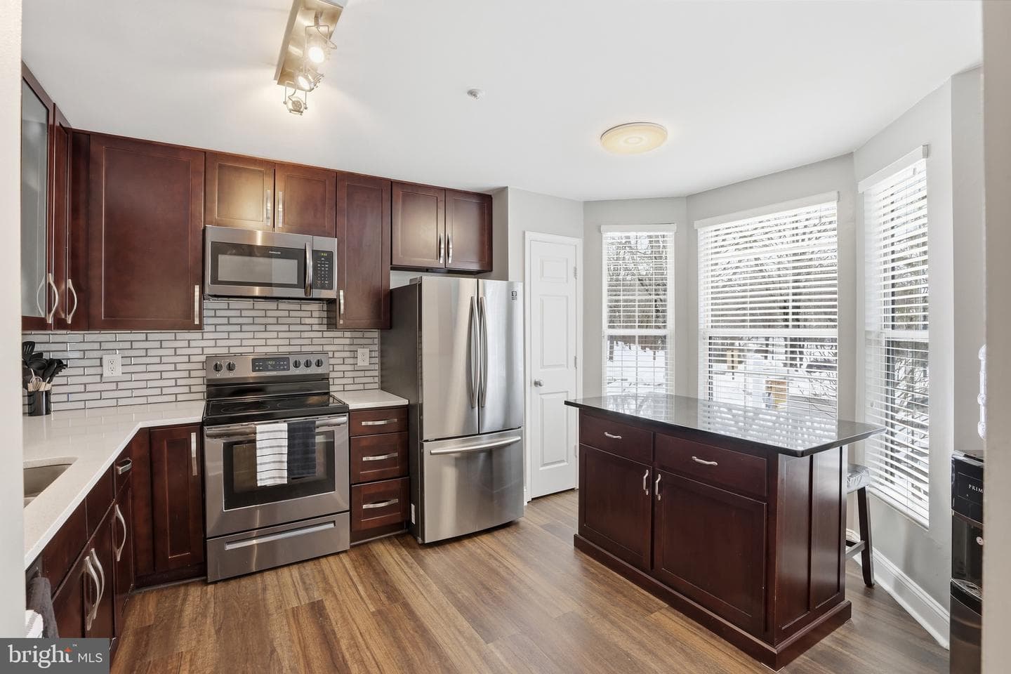 10724 Kitchener Court photo 8