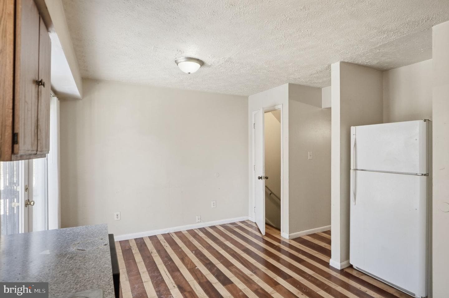 5808 Burgundy Street photo 29