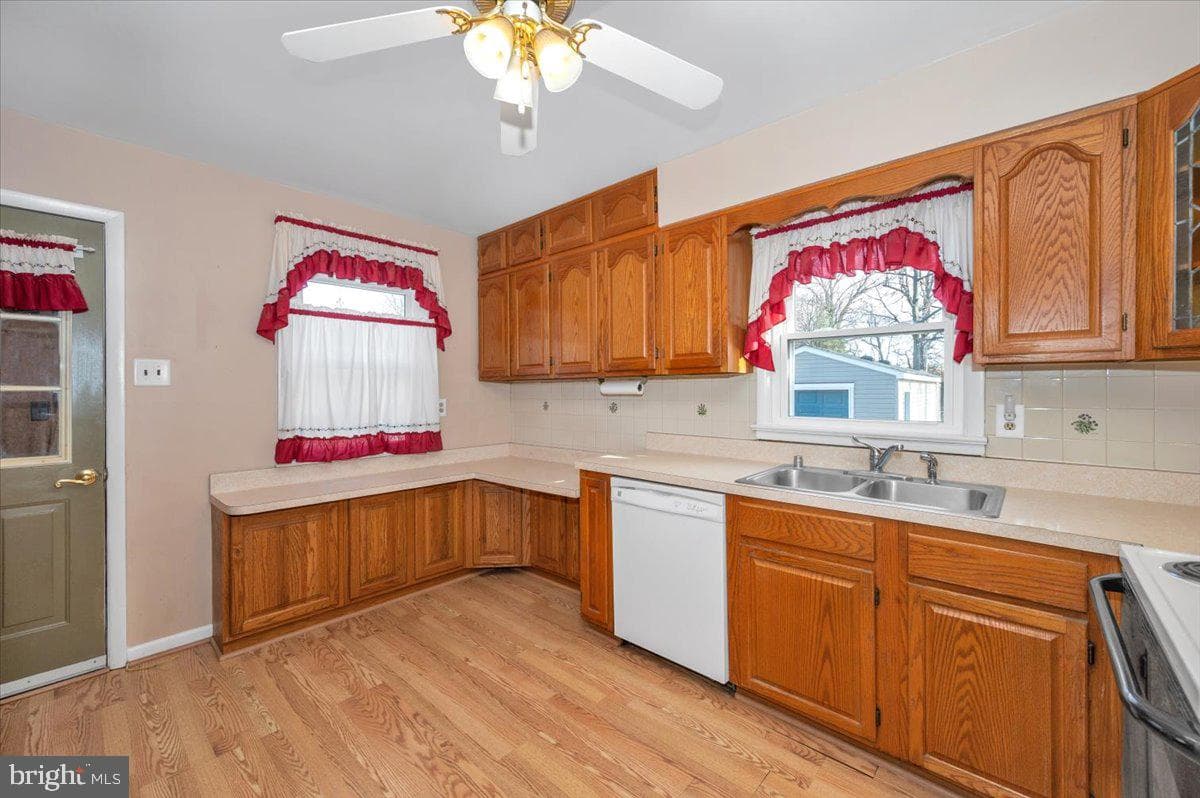 5209 Cochran Road photo 11