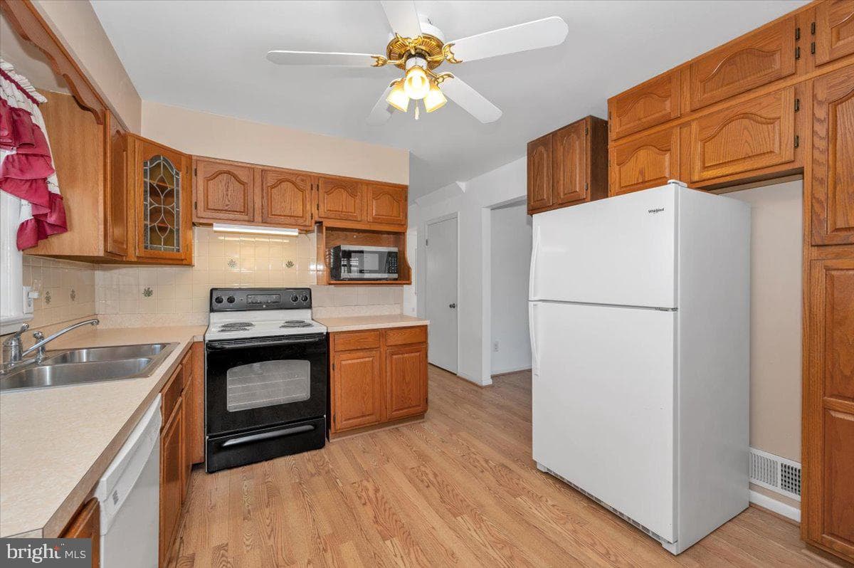 5209 Cochran Road photo 13